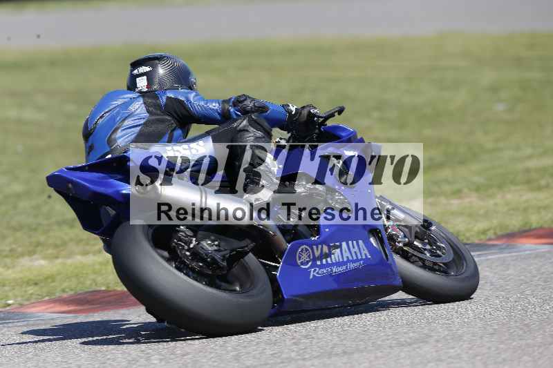 /43 08.08.2025 Discover the Bike ADR/Race 3 rot/99